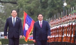 Thủ tướng Phạm Minh Chính và Thủ tướng Lào Sonexay Siphandone duyệt đội danh dự