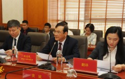 Phó Chủ tịch UBND tỉnh Nguyễn Trung Thảo phát biểu tại buổi giao lưu