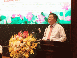 Đồng chí Nguyễn Trọng Nghĩa, Bí thư Trung ương Đảng, Trưởng Ban Tuyên giáo Trung ương phát biểu tại hội nghị