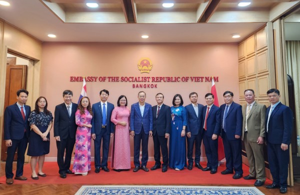 Đoàn công tác của tỉnh làm việc với Đại sứ quán Việt Nam tại Thái Lan