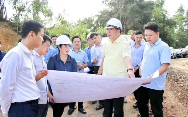 Quyết tâm triển khai tốt dự án đường bộ cao tốc Đồng Đăng-Trà Lĩnh