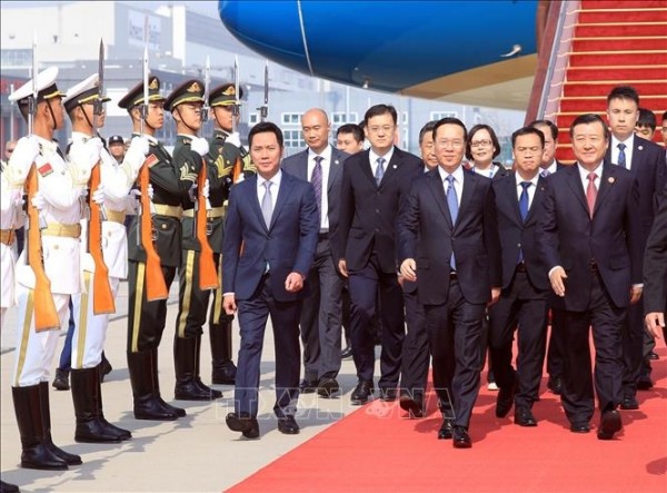 Lễ đón Chủ tịch nước Võ Văn Thưởng tại Sân bay quốc tế Bắc Kinh