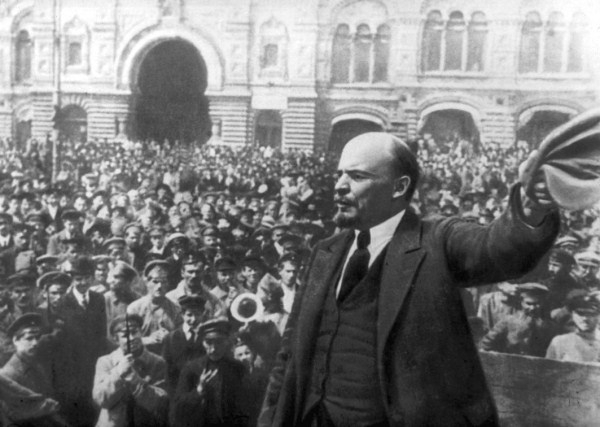 V I  Lê nin, Lãnh tụ Cách mạng Tháng Mười Nga vĩ đại  Ảnh: Tư liệu