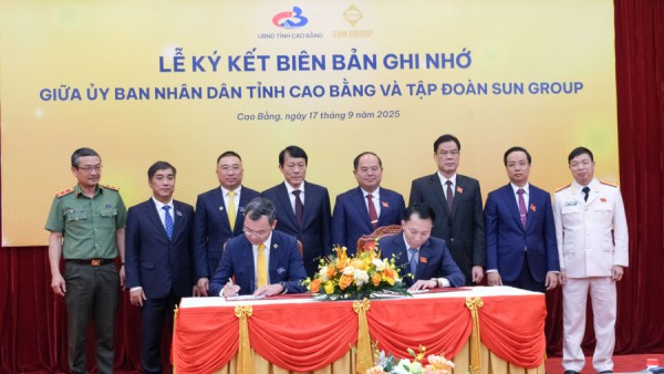 Cao Bằng hợp tác phát triển Khu du lịch thác Bản Giốc