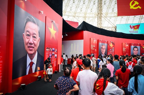 [Ảnh] Ấn tượng 13 bức chân dung các đời Tổng Bí thư Đảng Cộng sản Việt Nam qua các thời kỳ