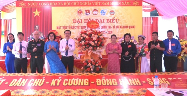 Phó Chủ tịch Thường trực Ủy ban MTTQ tỉnh Vũ Khắc Quang dự Đại hội đại biểu MTTQ xã Nam Quang lần thứ I