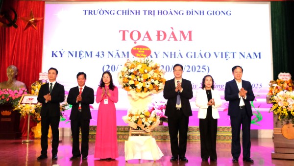 Trường chính trị Hoàng Đình Giong sôi nổi các hoạt động chào mừng Ngày Nhà giáo Việt Nam 20/11