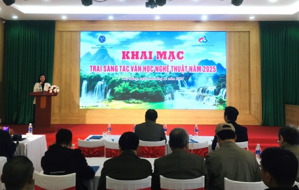 Khai mạc Trại sáng tác Văn học nghệ thuật năm 2025 tại Cao Bằng