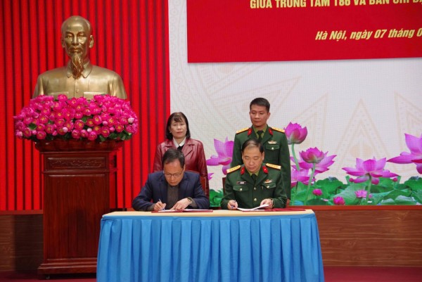 Ký kết Chương trình phối hợp tuyên truyền, đấu tranh, phản bác và xử lý thông tin xấu, độc trên không gian mạng