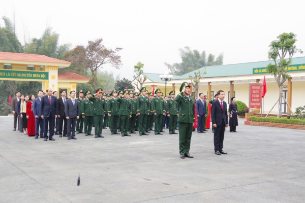 Phó Bí thư Thường trực Tỉnh ủy, Chủ tịch HĐND tỉnh Bế Thanh Tịnh thăm, chúc Tết tại xã Đàm Thủy
