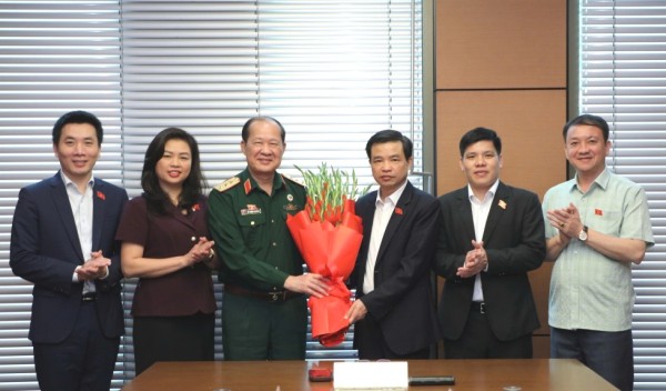 Đồng chí Bế Thanh Tịnh, Phó Bí thư Thường trực Tỉnh ủy được bầu làm Trưởng Đoàn đại biểu Quốc hội tỉnh Cao Bằng khóa XVI