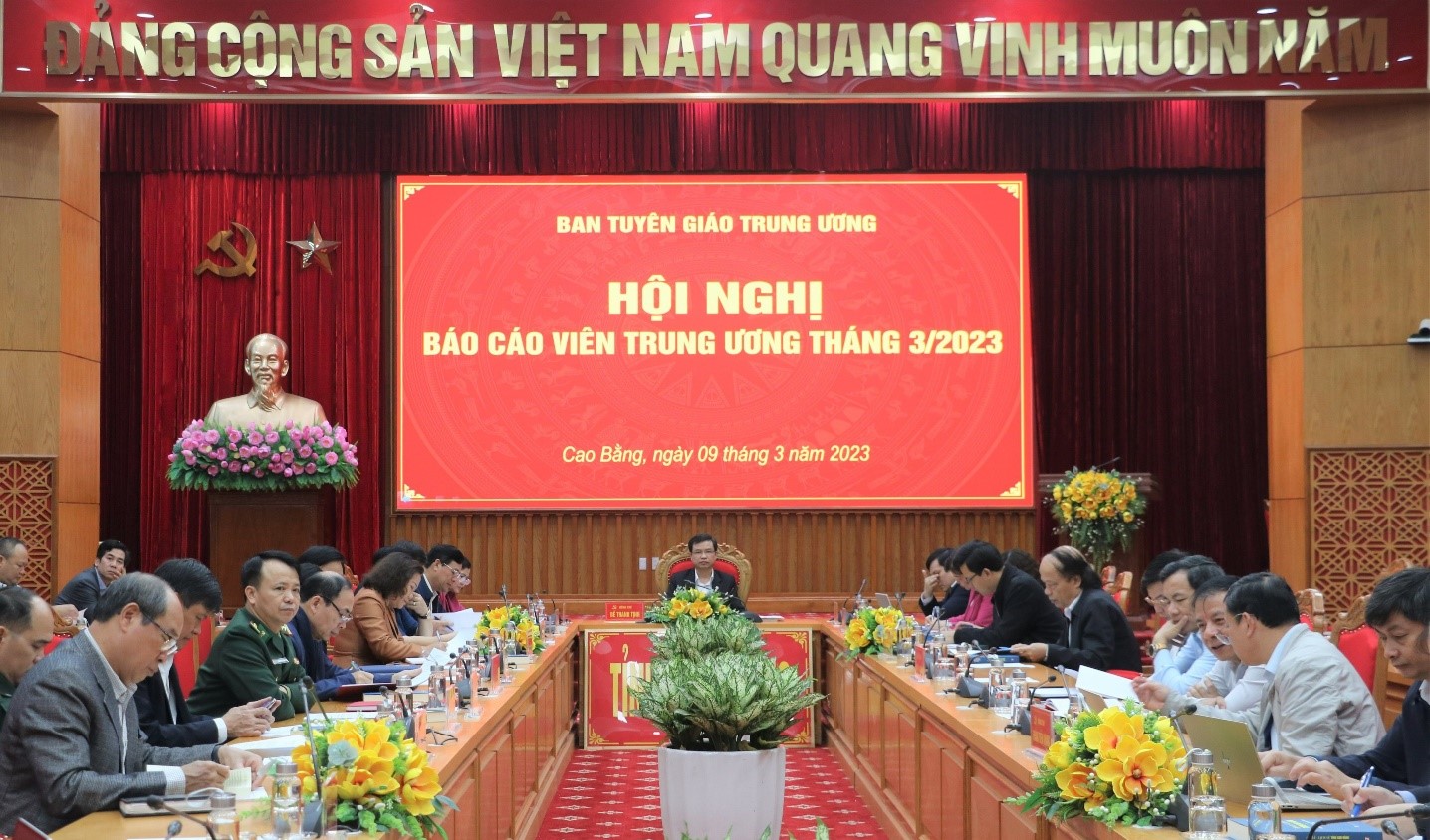 Quang cảnh Hội nghị báo cáo viên tháng 3/2023 tại điểm cầu Tỉnh uỷ.