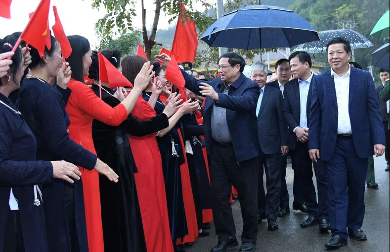 Thủ tướng Phạm Minh Chính thăm Cửa khẩu quốc tế Trà Lĩnh