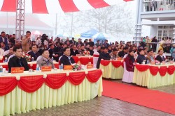Các đại biểu dự Ngày hội văn hóa dân tộc Mông huyện Hà Quảng năm 2023