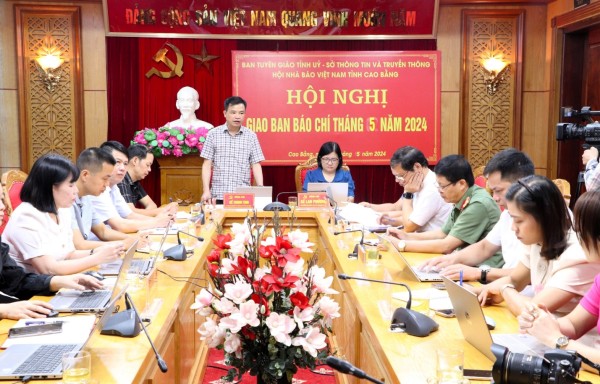 Giao ban công tác báo chí tháng 5/2024