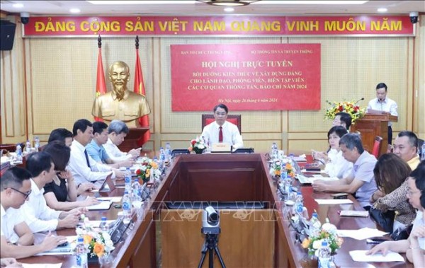 Bồi dưỡng kiến thức về xây dựng Đảng cho lãnh đạo, phóng viên, biên tập viên các cơ quan báo chí