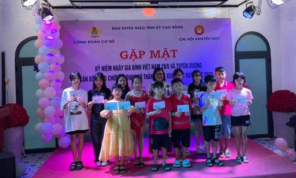 Công đoàn cơ sở Ban Tuyên giáo Tỉnh uỷ tổ chức gặp mặt kỷ niệm Ngày Gia đình Việt Nam (28/6) năm 2024