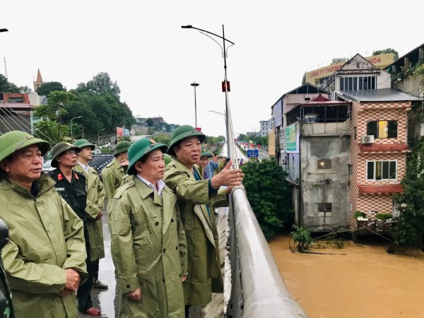 Phó Thủ tướng Chính phủ Hồ Đức Phớc kiểm tra tình hình ứng phó và khắc phục hậu quả thiên tai tại Cao Bằng