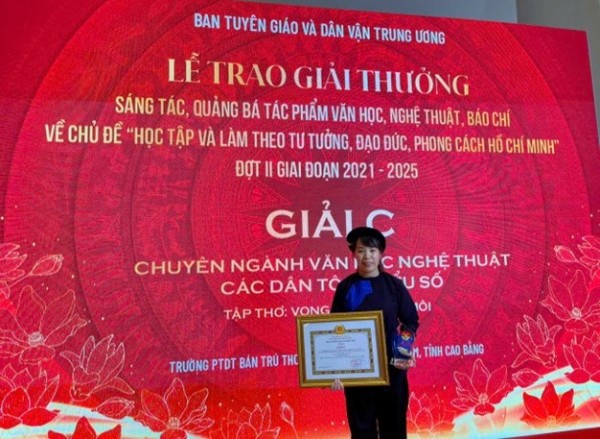 Cao Bằng có 2 tác phẩm đạt Giải thưởng về sáng tác, quảng bá tác phẩm học và làm theo Bác