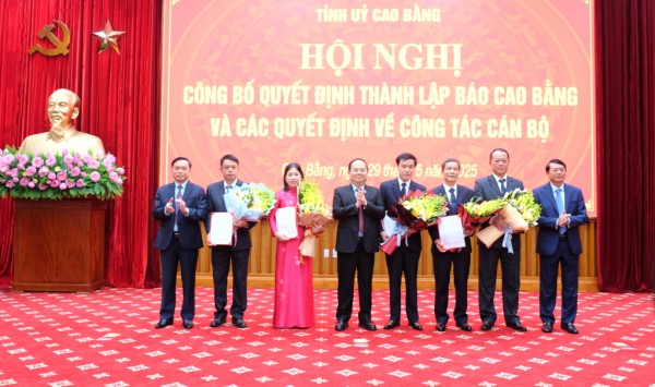 Tỉnh ủy công bố quyết định hợp nhất Báo Cao Bằng và Đài Phát thanh - Truyền hình Cao Bằng