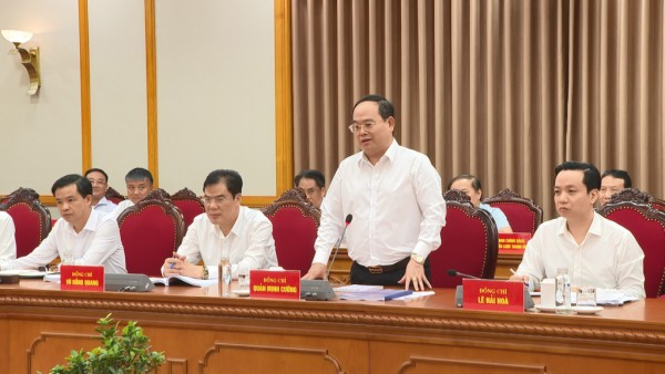 Bộ Chính trị cho ý kiến về công tác chuẩn bị Đại hội Đảng bộ tỉnh Cao Bằng