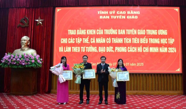 Người lan tỏa việc học và làm theo Bác ở Bảo tàng tỉnh Cao Bằng
