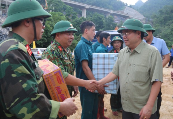 Bí thư Tỉnh ủy Quản Minh Cường kiểm tra công tác khắc phục hậu quả thiên tai tại xã Đức Long và Phục Hòa