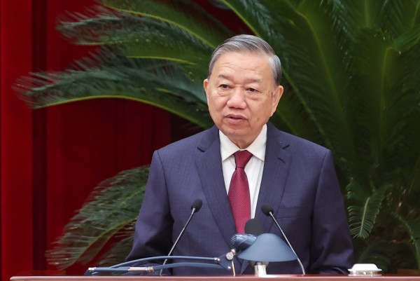 Hội nghị Trung ương 14 khóa XIII thống nhất nhân sự giới thiệu tham gia Bộ Chính trị, Ban Bí thư khóa mới và nội dung các vấn đề chuẩn bị tổ chức Đại hội XIV của Đảng*