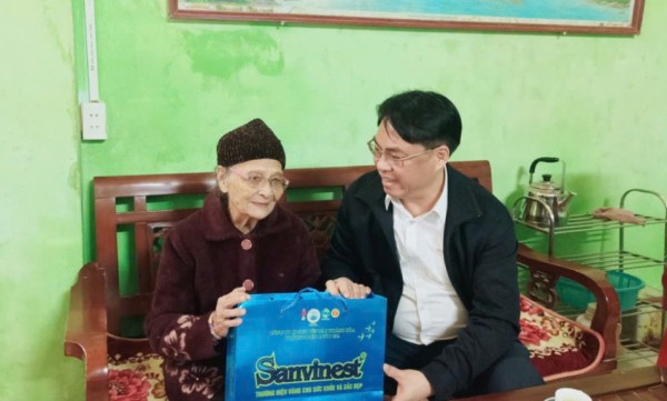 Bí thư Tỉnh ủy Phan Thăng An thăm, tặng quà Mẹ Việt Nam Anh hùng và các đồng chí nguyên Thường trực Tỉnh ủy qua các thời kỳ