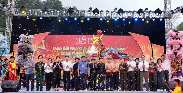 Lễ hội tranh đầu pháo xã Quảng Uyên năm 2026