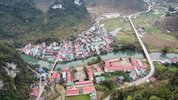 Đảng uỷ xã Đoài Dương đẩy mạnh phát triển nông thôn mới, nâng cao đời sống Nhân dân