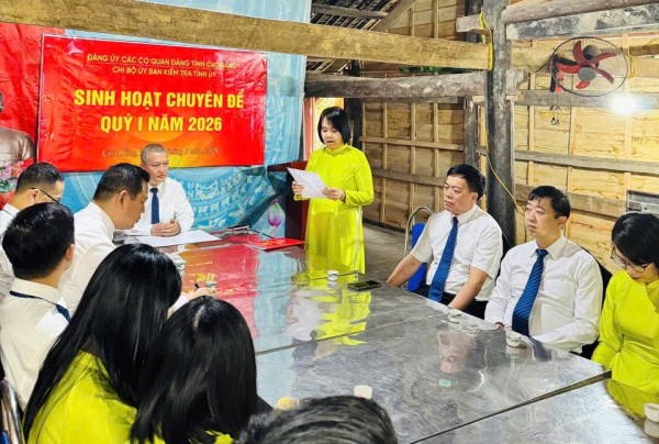 Chi bộ Uỷ ban Kiểm tra Tỉnh uỷ sinh hoạt chuyên đề quý I/2026 tại Địa điểm lưu niệm Anh hùng liệt sĩ Bế Văn Đàn