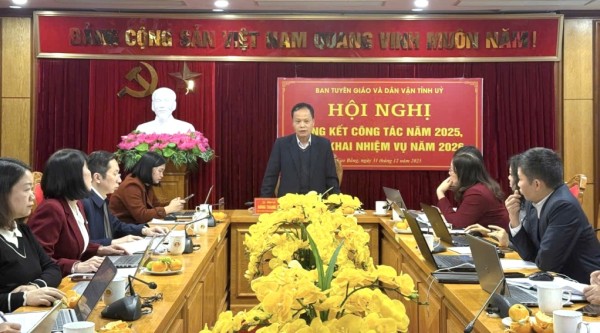 Vững vàng trên mặt trận tư tưởng của Đảng