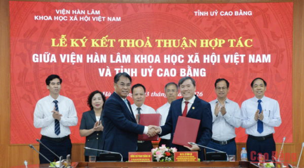 Tỉnh ủy Cao Bằng ký kết thỏa thuận hợp tác với Viện Hàn lâm Khoa học xã hội Việt Nam