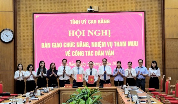 Hội nghị bàn giao chức năng, nhiệm vụ tham mưu về công tác dân vận