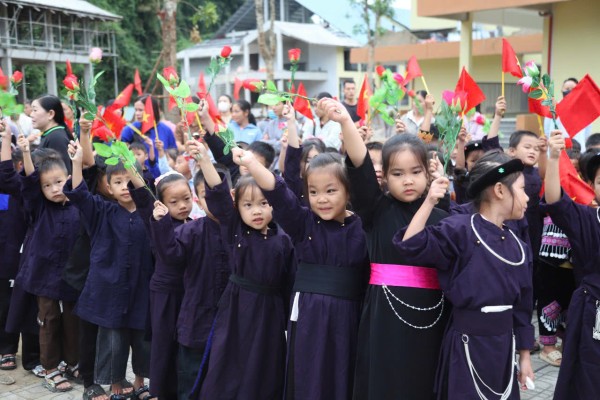 Chủ tịch UBND tỉnh Lê Hải Hòa: Các nhà trường sử dụng hiệu quả công trình được đầu tư, chú trọng xây dựng nếp sống đẹp của học sinh