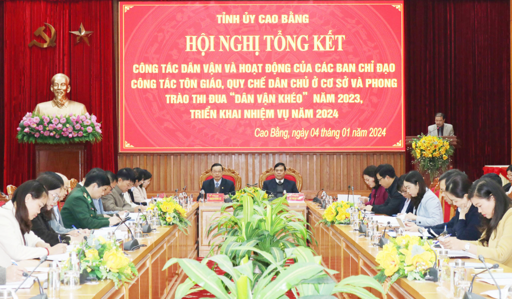 Các đại biểu dự hội nghị