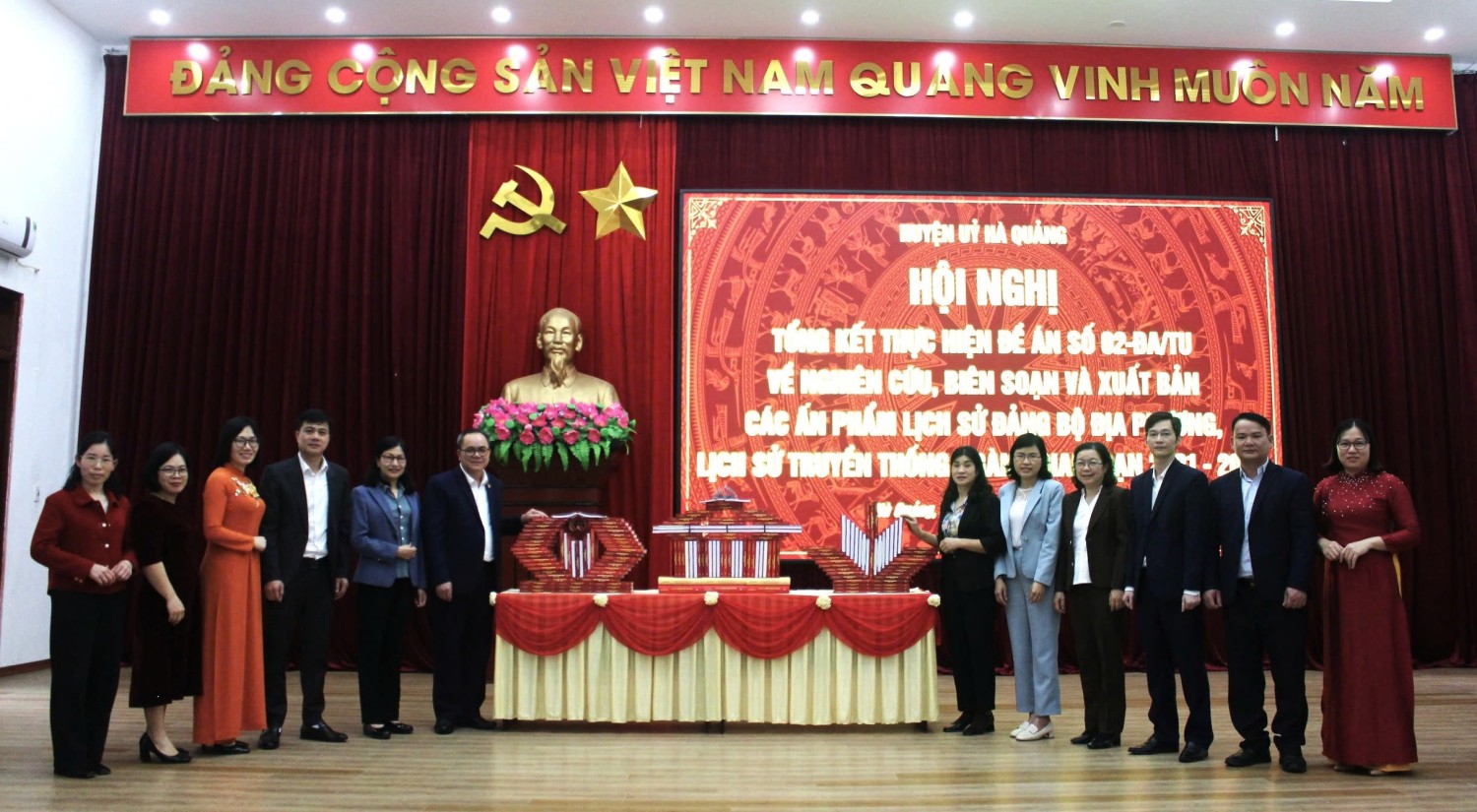 Các ĐB tham dự Hội nghị Tổng kết thực hiện ĐA 02 của huyện Hà Quảng