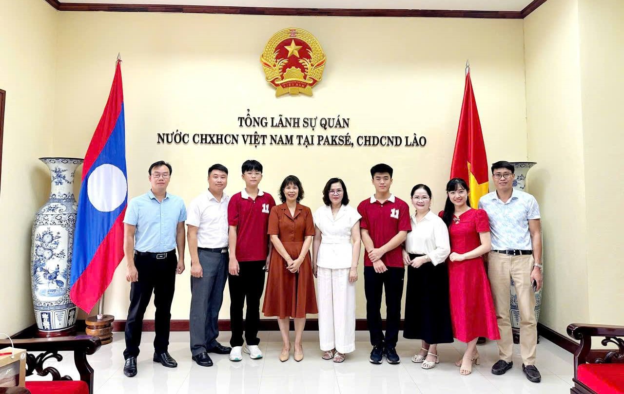 Anh 3 Lao